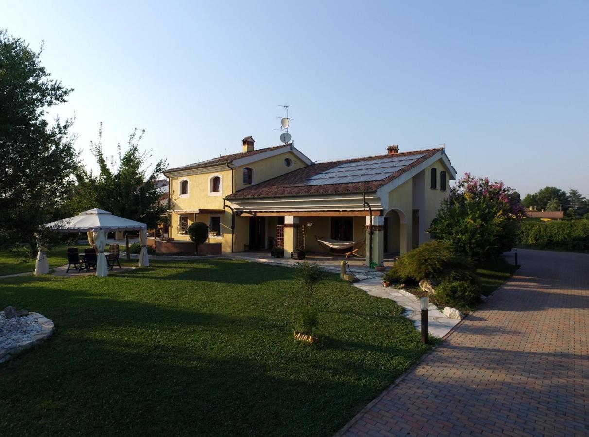 Bed & Breakfast Melograno Mc 2*